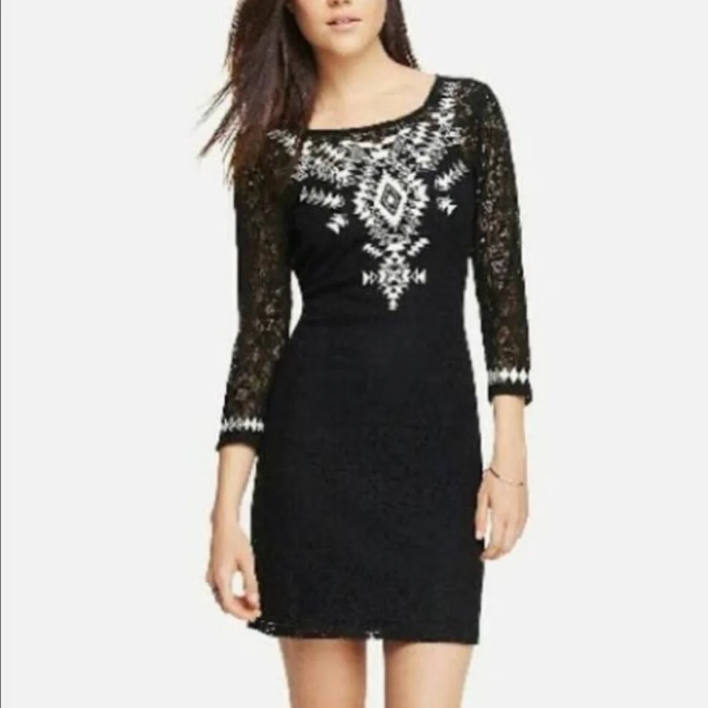 aztec black and white dress Off-White Aztec Print Flared Dress main image 0